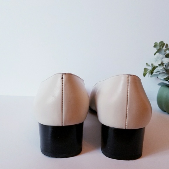 Salvatore Ferragamo Cream and Black Heels - Picture 7 of 8